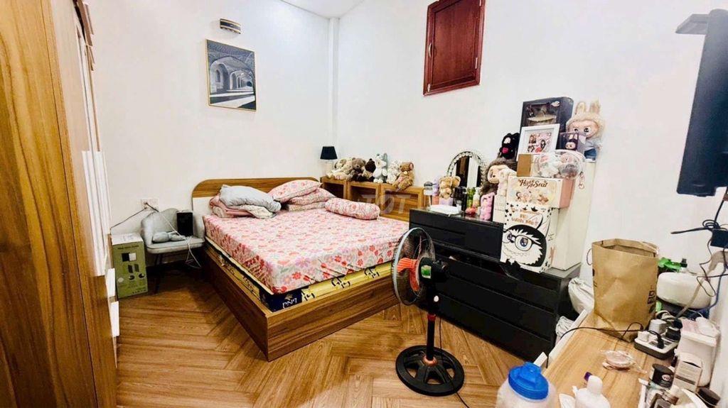 Sát Nguyễn Văn Khối - 53m2 -2 lầu - ngang 7m thoáng 