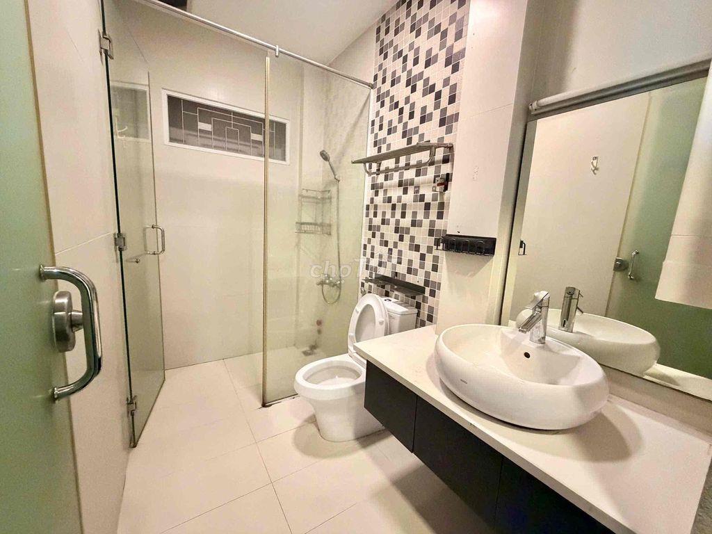 Bán Nhà 4 tầng Phan Tây Hồ