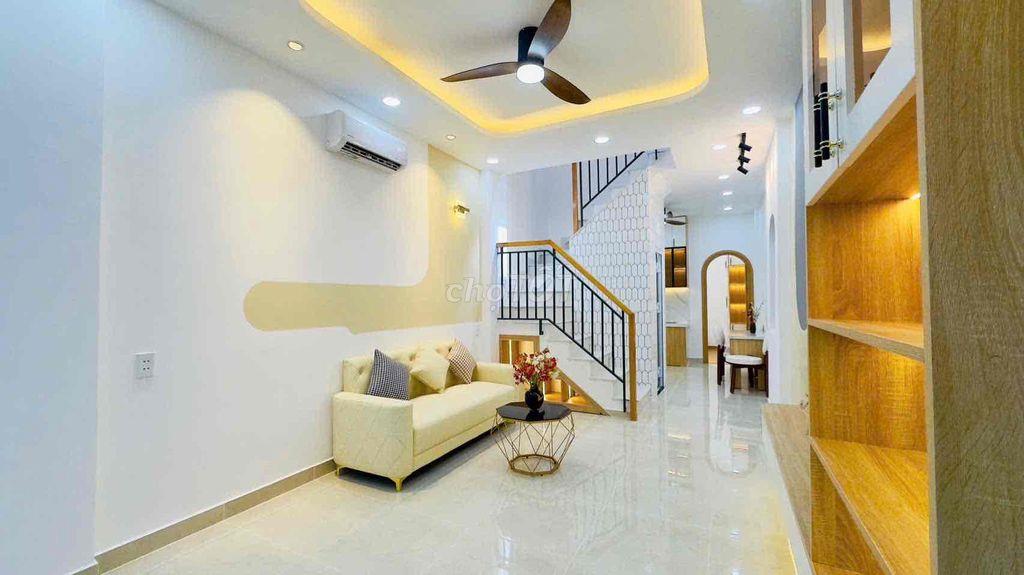 Nhà Khu P22 sát mé Thị Nghè liền kề Q1 sau lưng căn mặt tiền cần bán