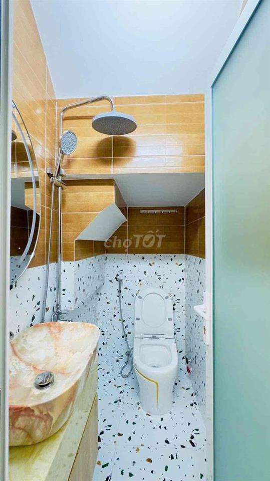 Nhà Khu P22 sát mé Thị Nghè liền kề Q1 sau lưng căn mặt tiền cần bán