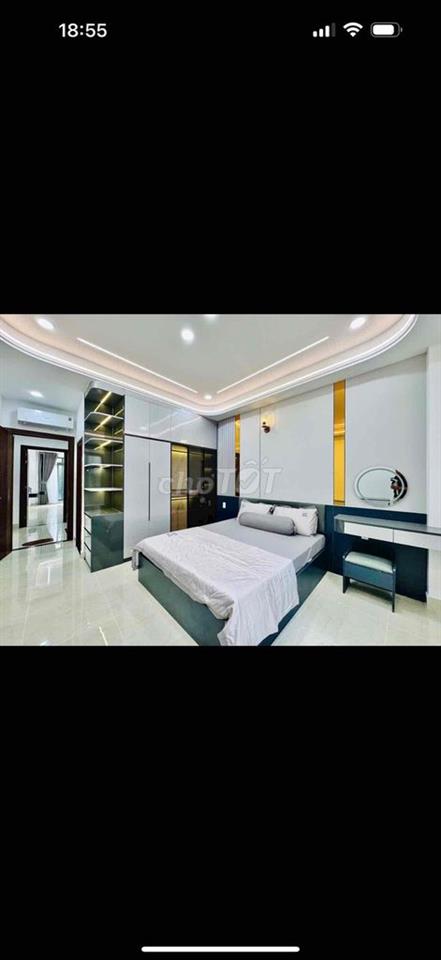 Nhà xây mới 100% sát mặt tiền đường ngay chợ Bà Chiểu P14 BT