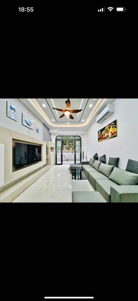Nhà xây mới 100% sát mặt tiền đường ngay chợ Bà Chiểu P14 BT