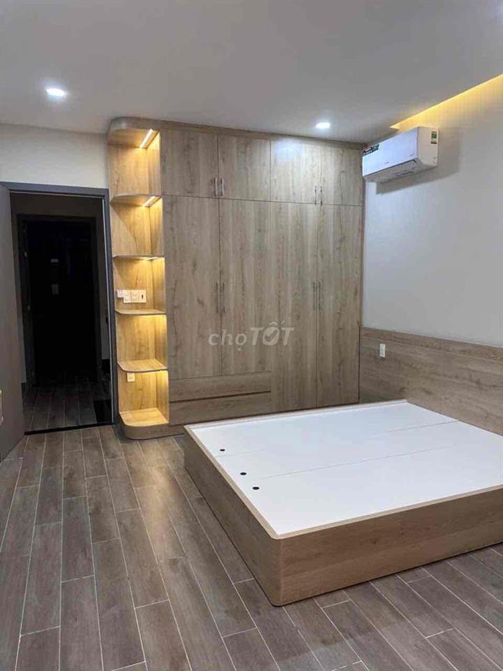 Nhà mới xây kiên cố cứng cáp ngay khu Nguyễn Văn Trỗi hot nhất Sài Gòn