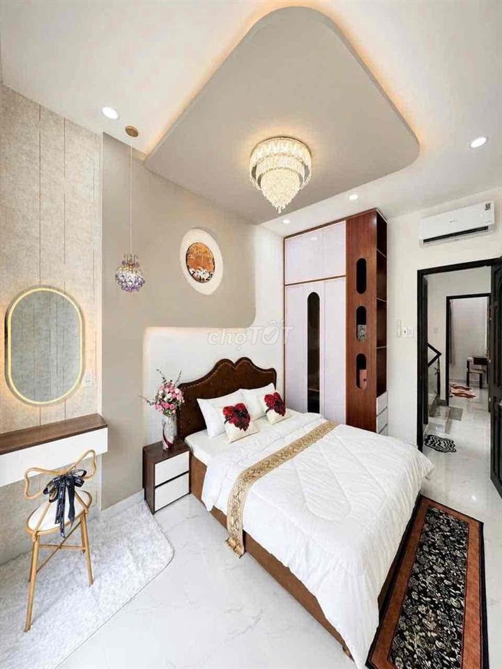 Nhà khu Phan Xích Long mới đẹp ngay sát bv Hoàn Mỹ ngay phố ẩm thực