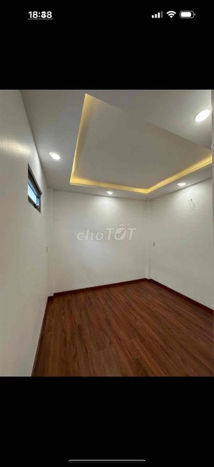 Nhà hxh 1 trục sát mặt tiền 5 tầng hoàn công đủ trung tâm Q3