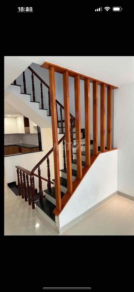 Nhà hxh 1 trục sát mặt tiền 5 tầng hoàn công đủ trung tâm Q3