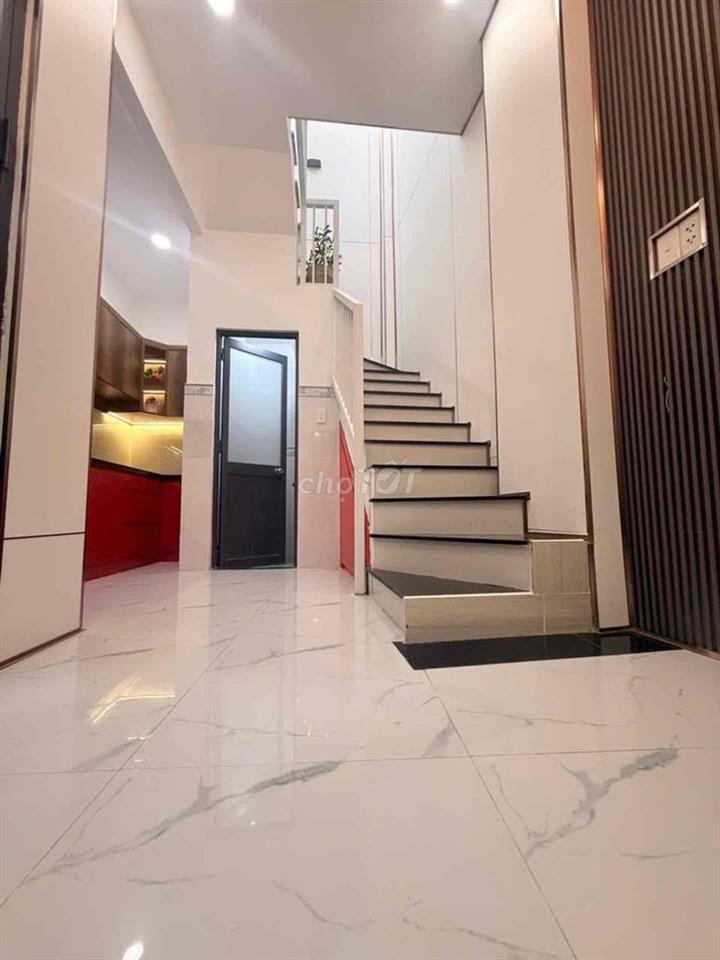 TÌM ĐÂU RA NHỈNH 3TI MÀ 23M2 - NƠ TRANG LONG BÌNH THẠNH - CÁCH MẶT TIỀ