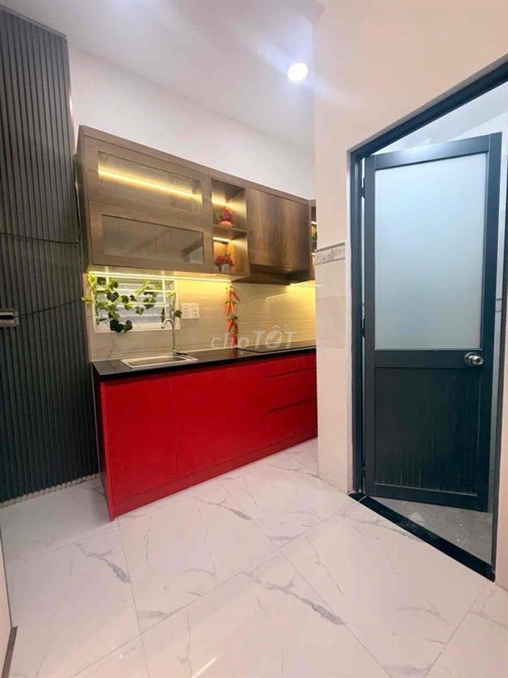 TÌM ĐÂU RA NHỈNH 3TI MÀ 23M2 - NƠ TRANG LONG BÌNH THẠNH - CÁCH MẶT TIỀ
