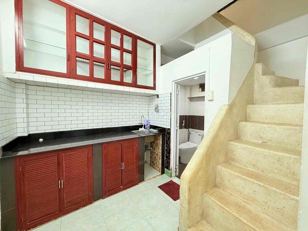 QUÁ HOT❗️ NHỈNH 2TY - 20M2 DIỆN TÍCH - 2 TẦNG BTCT HẺM XE HƠI TRÁNH