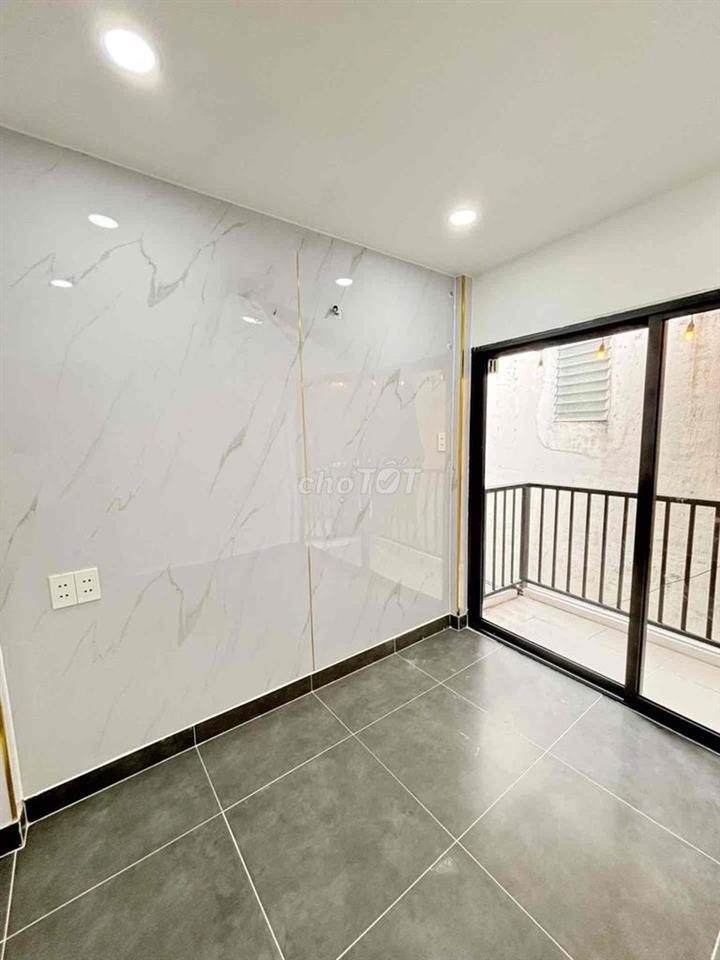 2TY6x CÓ NHÀ NGAY NGÃ TƯ HÀNG XANH - GẦN CÁC TRƯỜNG ĐẠI HỌC - 2PN - HO