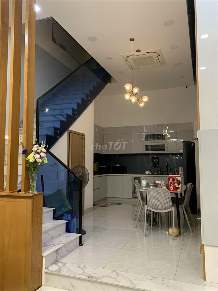 Giá tốt mua để ở hoặc để đầu tư có sẵn dòng tiền.