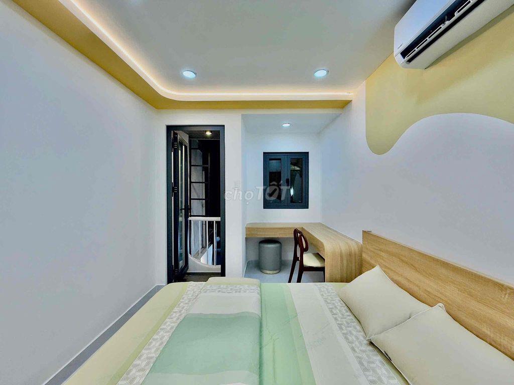 NHÀ ĐẸP KHU TRUNG TÂM BÌNH THẠNH NGAY VÒNG XOAY HÀNG XANH