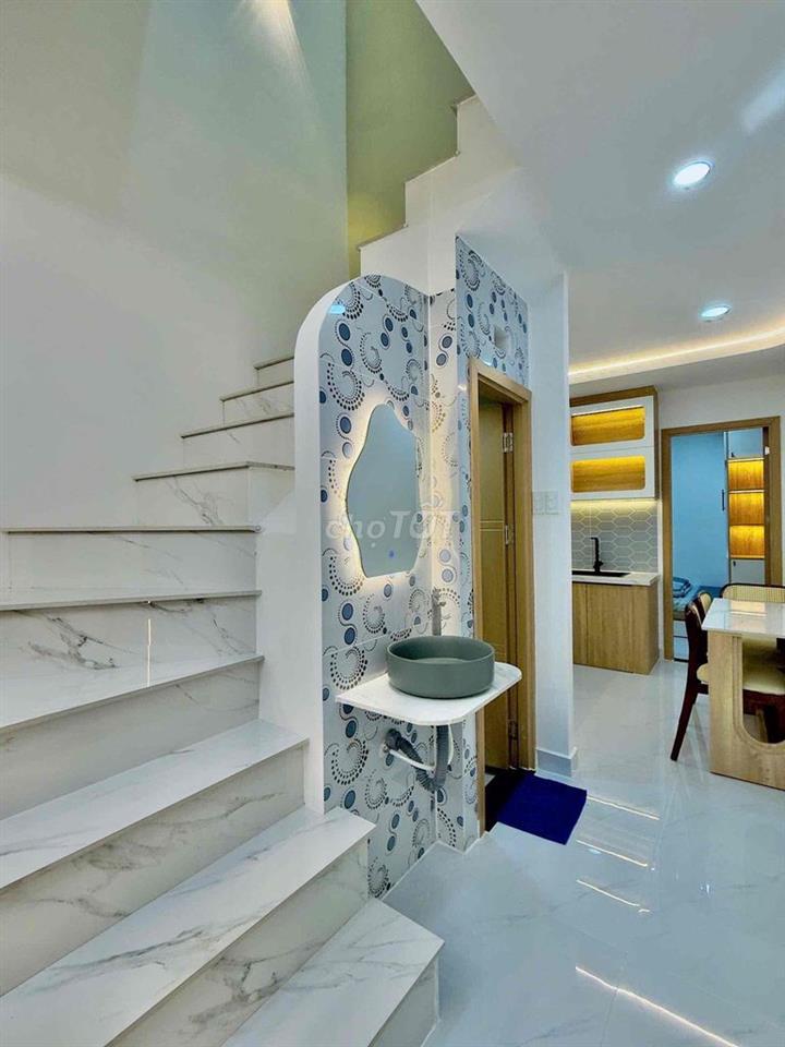 NHÀ ĐẸP KHU TRUNG TÂM BÌNH THẠNH NGAY VÒNG XOAY HÀNG XANH