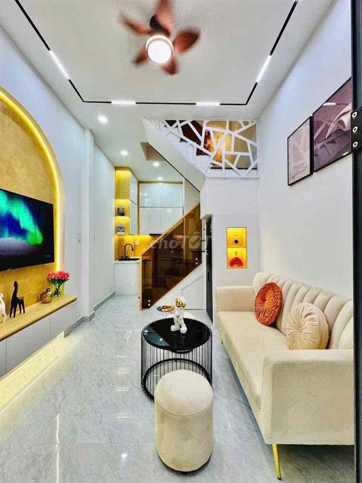 kẹt tiền bán gấp nhà bình thạnh sổ hồng riêng chỉ 2 tỷ 475