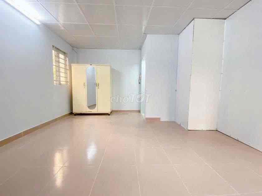 Nhà Nở Hậu Gần 5m - Hoàng Hoa Thám - Bình Thạnh