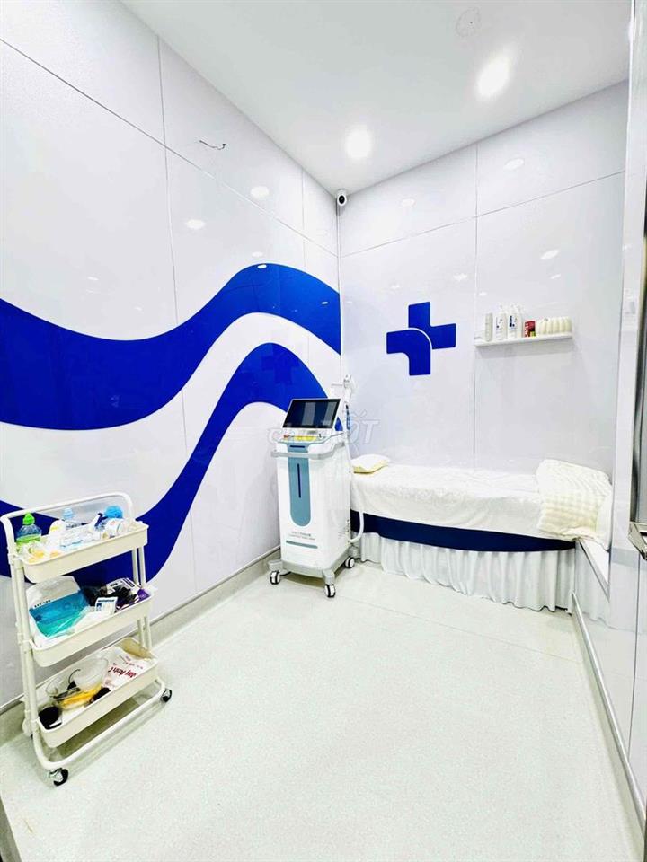 Nhà Đẹp 2 Tầng BTCT - HXH- CMT8