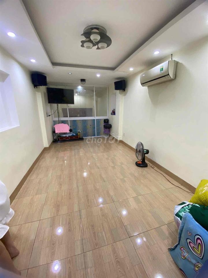 Nhà 5 Tầng BTCT - Bà Hạt Q.10 - 4  PN 4 WC