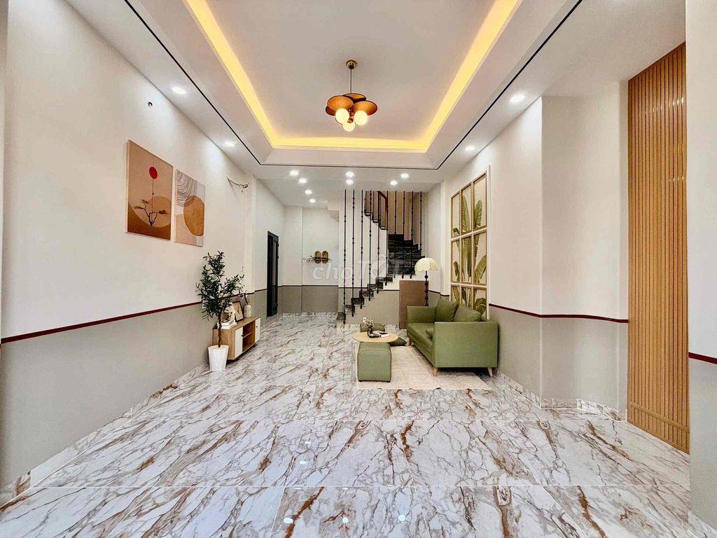 Nhà Mặt Tiền Trung Tâm Q.8 - Ngang Khủng Gần 5m