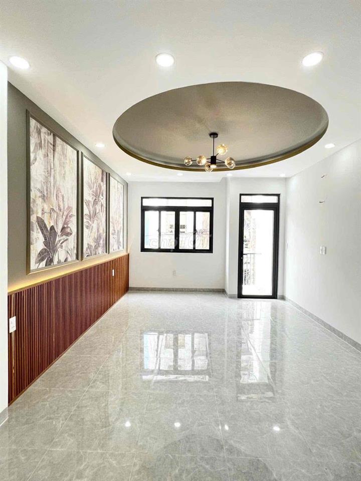 Nhà Trung Tâm Q8 Cách Trục Trần Hưng Đạo 2p Chạy Xe Máy