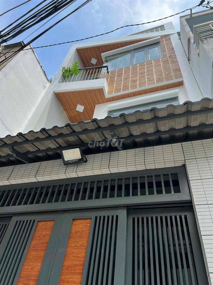 Nhà Trung Tâm Q8 Cách Trục Trần Hưng Đạo 2p Chạy Xe Máy