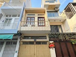 Ngay Cầu Nguyễn Tri Phương - 72 m² CN