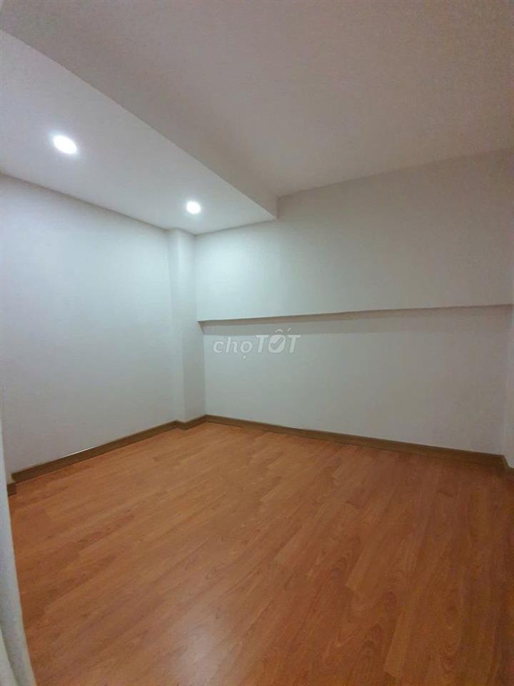 NHÀ 3TẦNG CN 30,3M2 TRUNG TÂM QUẬN 1