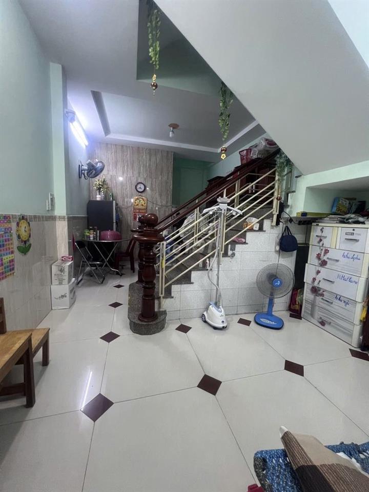 Nhà 3 Tầng BTCT - HXH - Hoà Bình Q.11