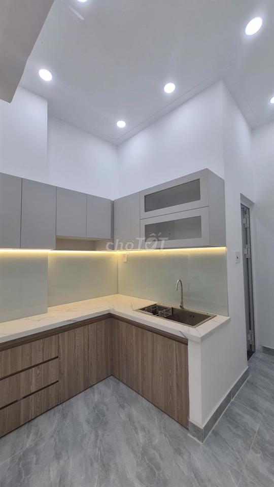 Ngang 6m - CN 42 m² - Trung Tâm Q.8  Sát King Coffee