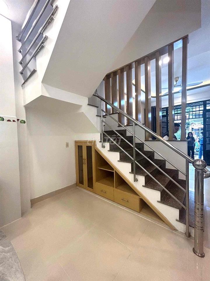 Nhà Mới 3 Tầng - Ngang >4m - CN 50m²- Trung Tâm Q.8