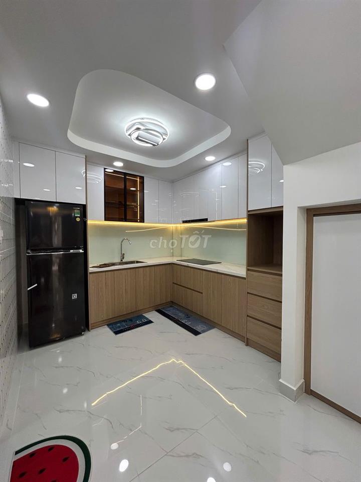 Nhà Mới 3 Tầng BTCT Full Nội Thất - Ngang 4,5m - Trung Tâm Q.3 