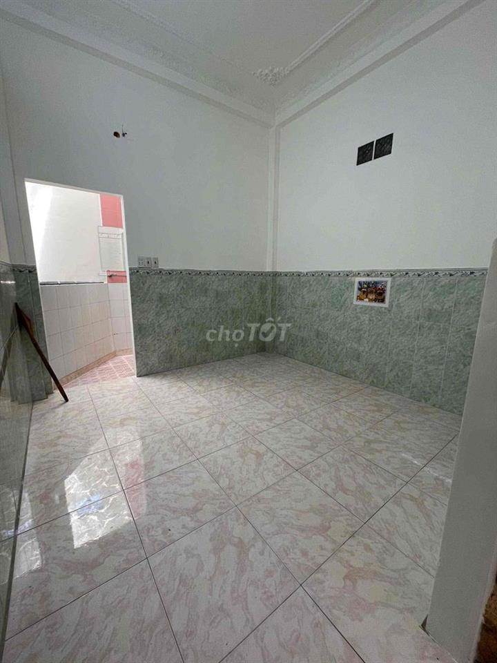 Nhà 3 Tầng BTCT - 126 m² SD - Lê Đại Hành Q.11 - Hẻm 3m5 - Nhỉnh 5 Tỷ
