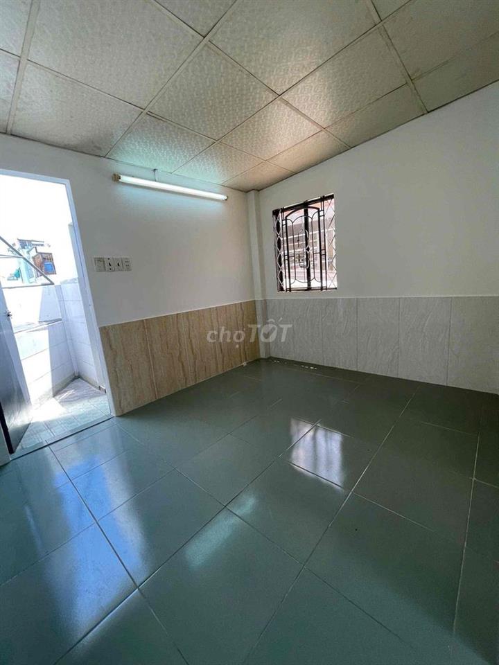 Nhà 3 Tầng BTCT - 126 m² SD - Lê Đại Hành Q.11 - Hẻm 3m5 - Nhỉnh 5 Tỷ