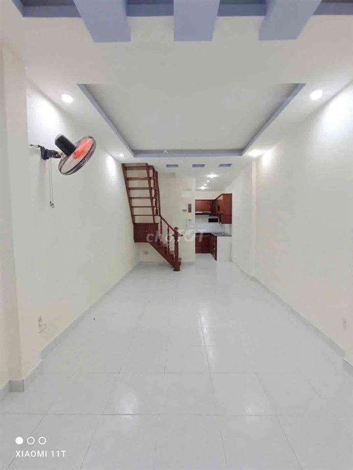CẦN TIỀN GẤP BÁN NHÀ Q.1 GIẢM 1 TỶ 1