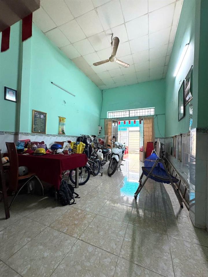 GẤP BÁN NHÀ 80M2 ĐẤT - XE TẢI VÔ TỚI NƠI
