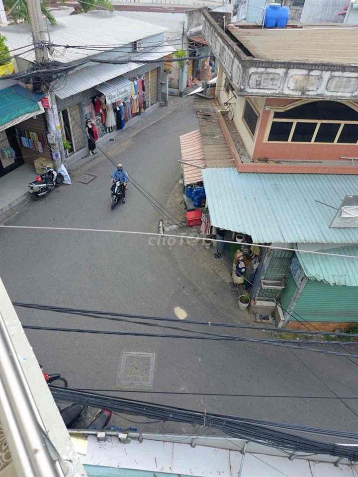 Góc 2 MT Xe Tải - 3 Tầng - Ngang 6,3m