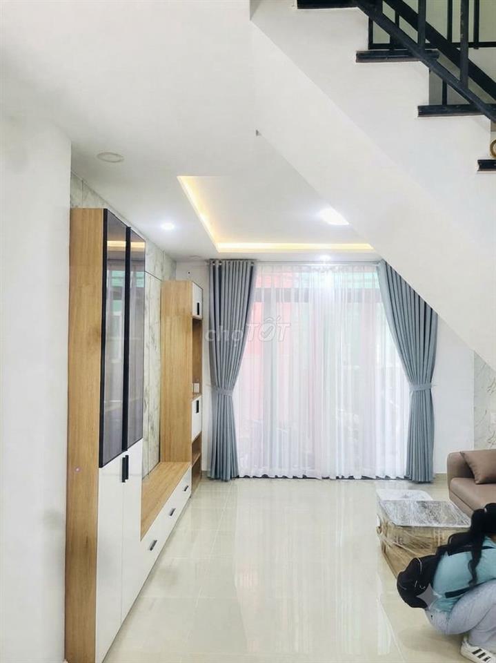 Nhà Bề Thế Sát MT 2 Đường Lớn Trung Tâm Q.3