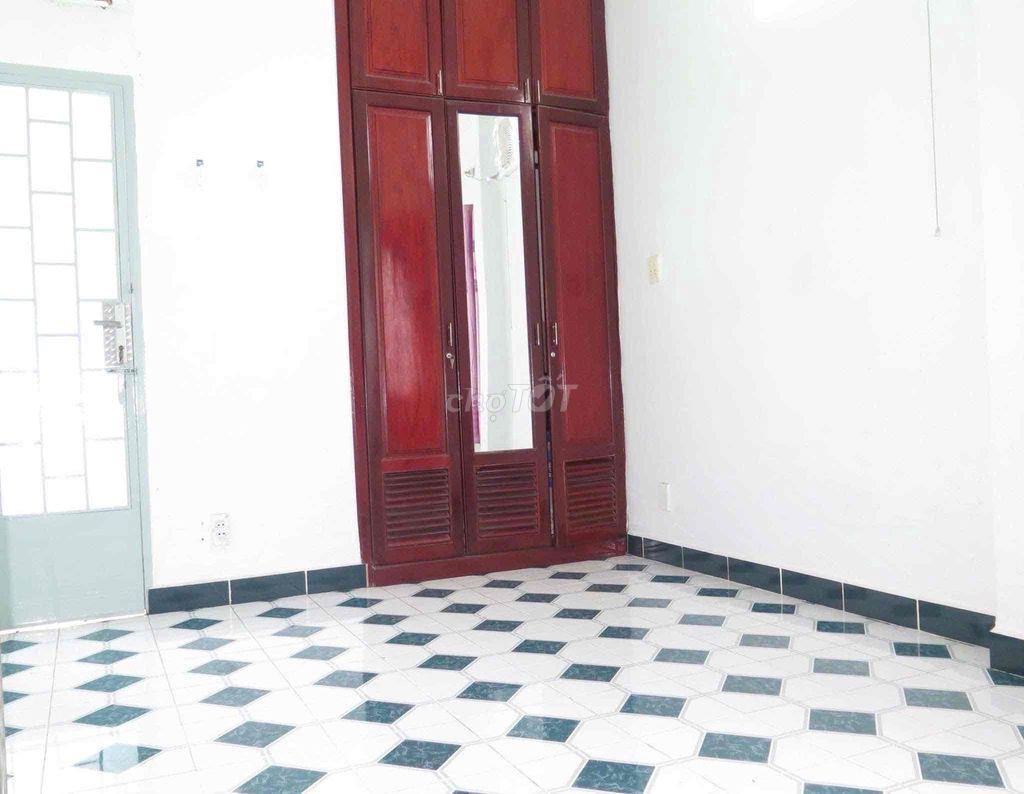 Nhà ở 1 trệt 1 lầu thoáng mát kiên cố địa chỉ 1 xẹt