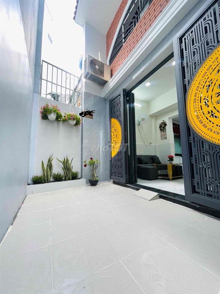 🏡PHAN VĂN TRỊ,P11,BÌNH THẠNH HẼM XE HƠI 4PHÒNG Sân xe,full nội thất