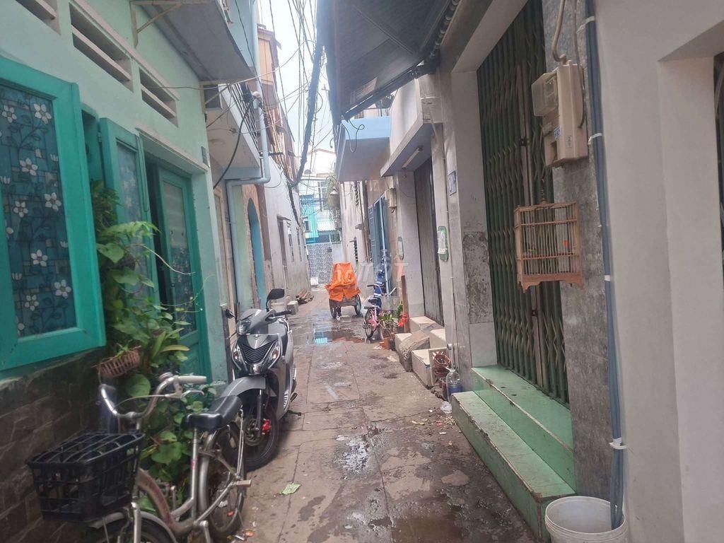CẦN BÁN