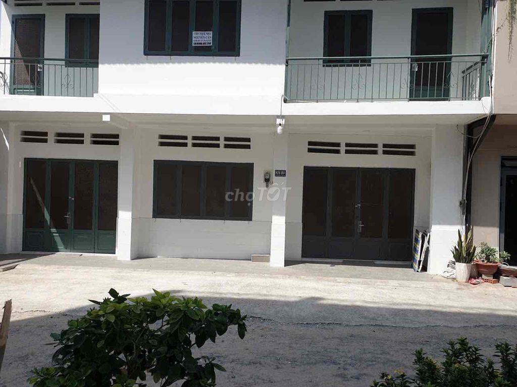 cần bán gấp , giá còn thương lượng , sổ hồng riêng , sang tên ngay