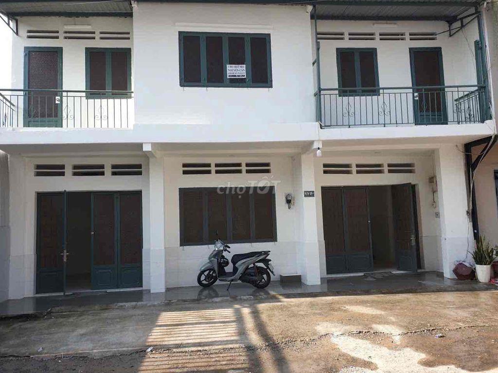 cần bán gấp , giá còn thương lượng , sổ hồng riêng , sang tên ngay