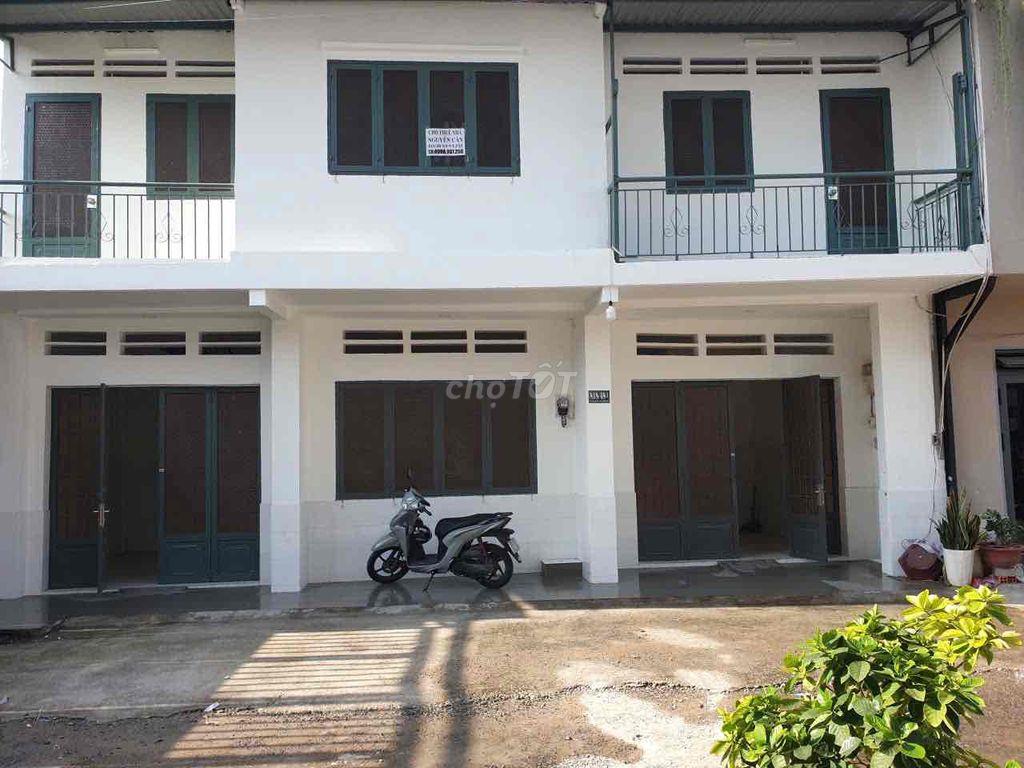 cần bán gấp , giá còn thương lượng , sổ hồng riêng , sang tên ngay