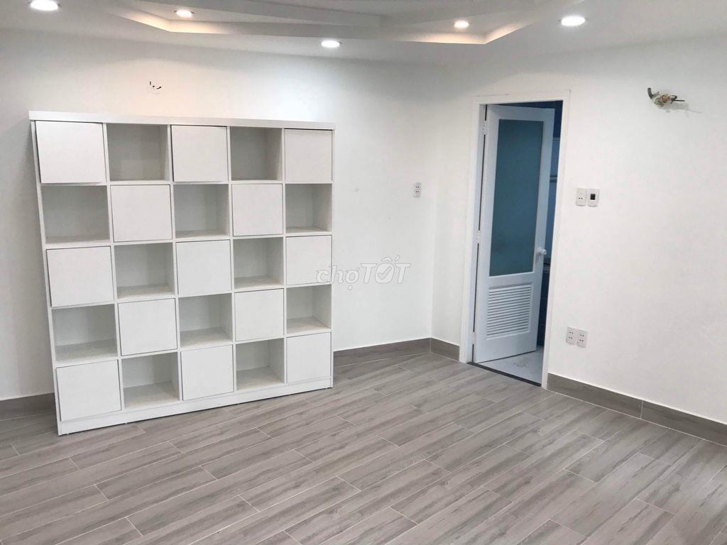 Mua nhà tặng phòng thu chuyên nghiệp - *** tại Nơ Trang Long.