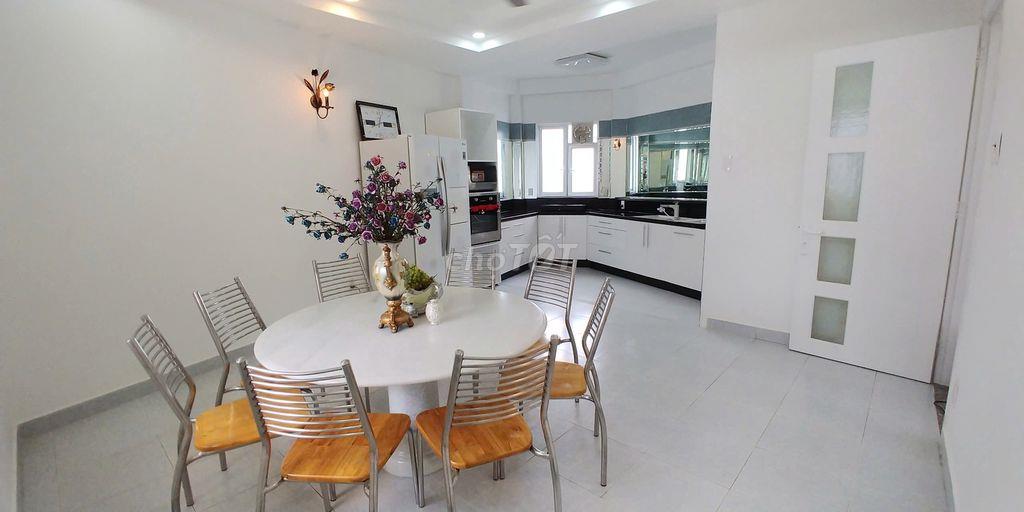 Mua nhà tặng phòng thu chuyên nghiệp - *** tại Nơ Trang Long.