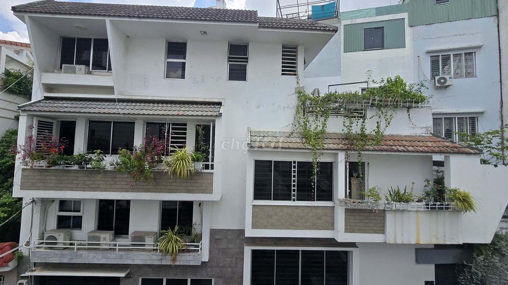 Mua nhà tặng phòng thu chuyên nghiệp - *** tại Nơ Trang Long.