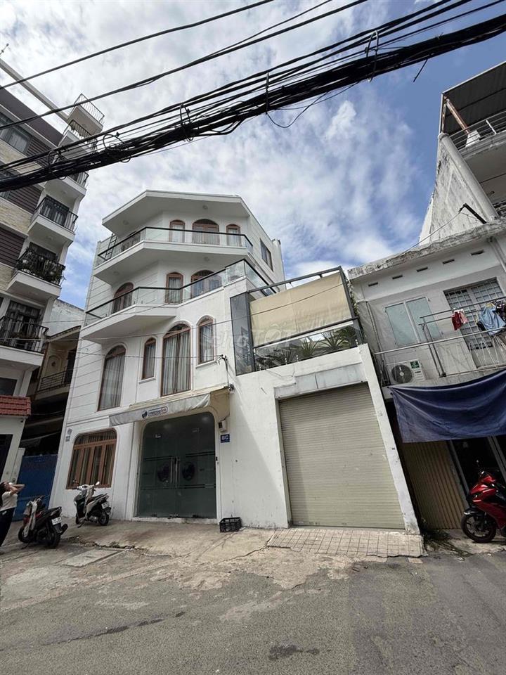 Nhà phố 3 tầng