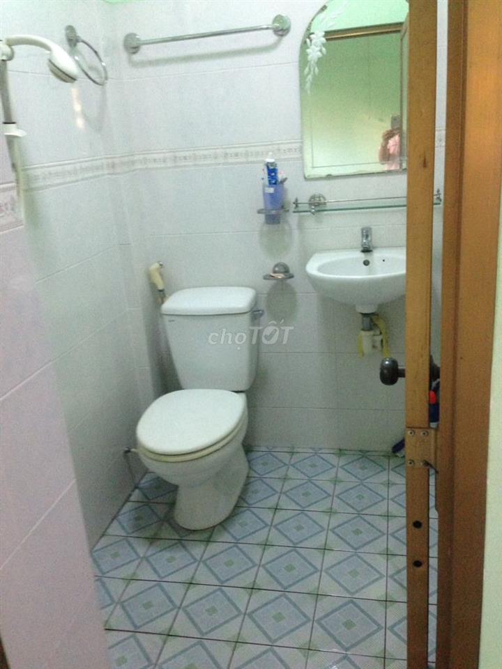 Nhà 1 trệt 2 lầu & sân thượng-xe hơi vô nhà hẻm NTHiền,Bình Thạnh