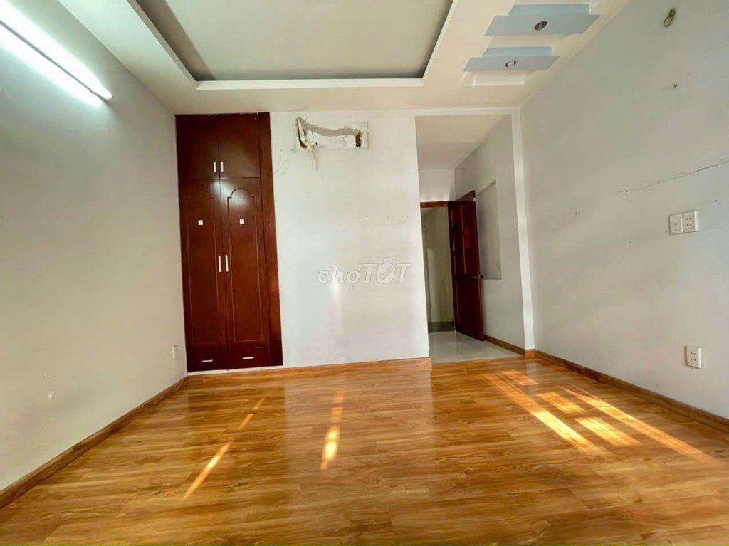 Cho thuê nhà HXH 86/8A Phổ Quang P.2 Q.Tân Bình gần CV Gia Định.
