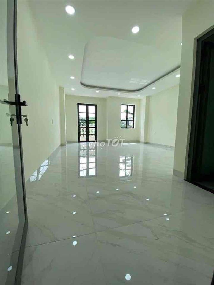 CHO THUÊ NHÀ MẶT TIỀN ĐƯỜNG 16A HOA LAN PHƯỜNG 7 PHÚ NHUẬN