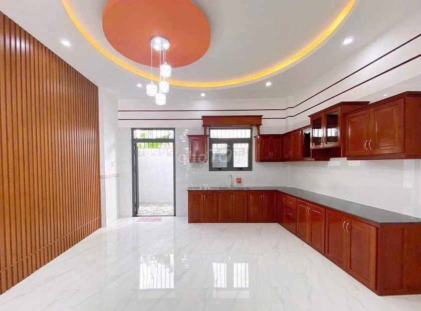 Cho thuê gấp nhà HXT thông 220/6B Nguyễn Trọng Tuyển, P.8, Phú Nhuận